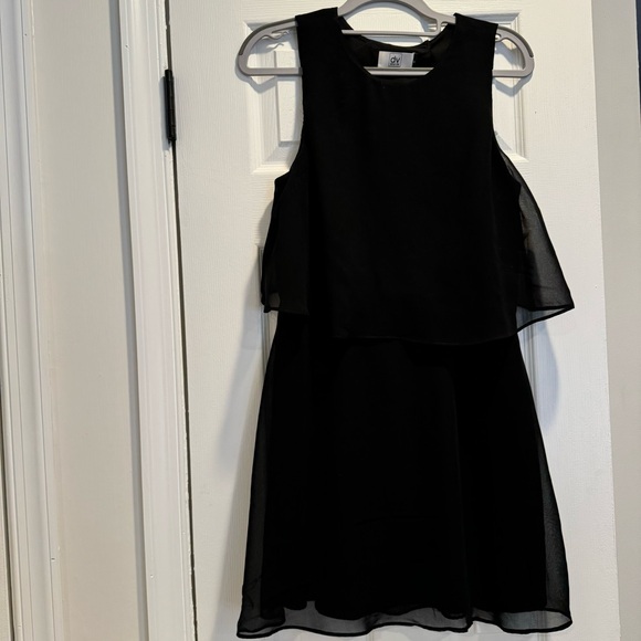 Dolce Vita Women's Elegant Dress  Size Small Open Lower Back - Picture 2 of 12